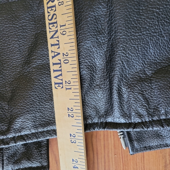 Women's black genuine leather jacket size 12 - Picture 11 of 16